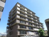 鉄筋コンクリート造8階建ての賃貸マンション！