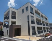 009868/築浅！鉄骨造3階建てマンション！