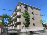 鉄筋コンクリート造4階建ての賃貸マンション！