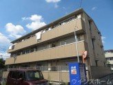 軽量鉄骨造3階建てハイツ！
