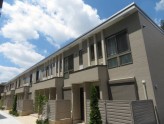 鉄骨造2階建てのハイツ！
